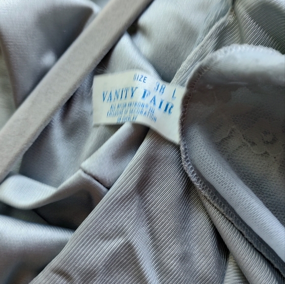 Slip - Picture 4 of 4